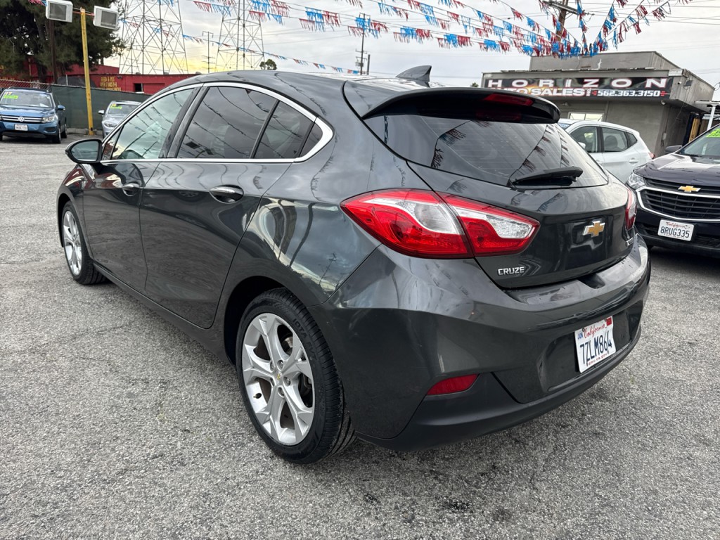 2017 Chevrolet Cruze Image 4