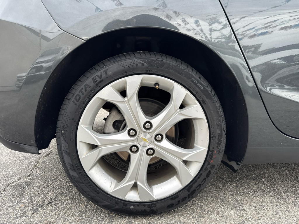 2017 Chevrolet Cruze Image 9