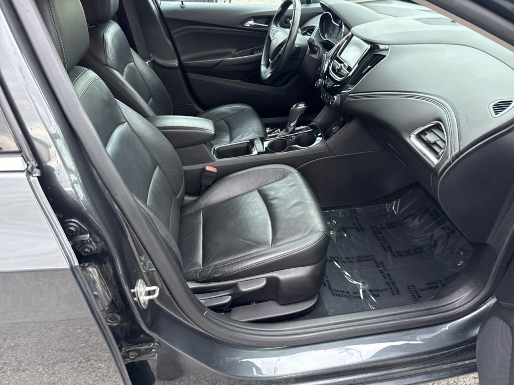 2017 Chevrolet Cruze Image 13