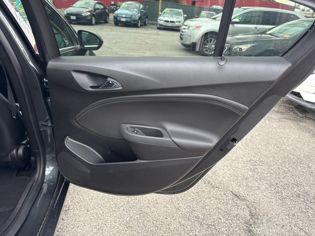 2017 Chevrolet Cruze Image 14