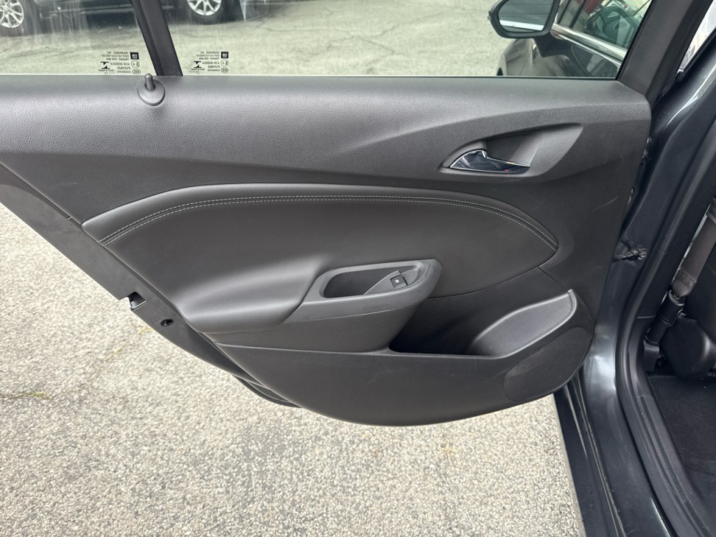 2017 Chevrolet Cruze Image 18