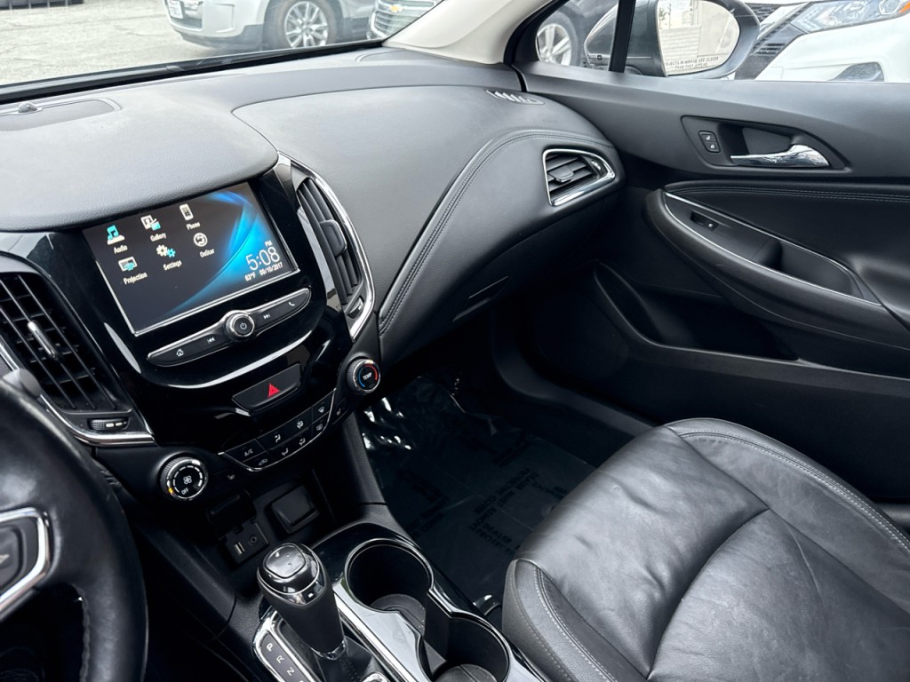 2017 Chevrolet Cruze Image 33