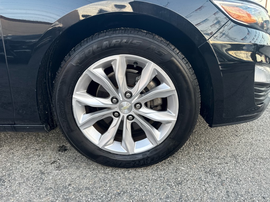 2019 Chevrolet Malibu Image 8