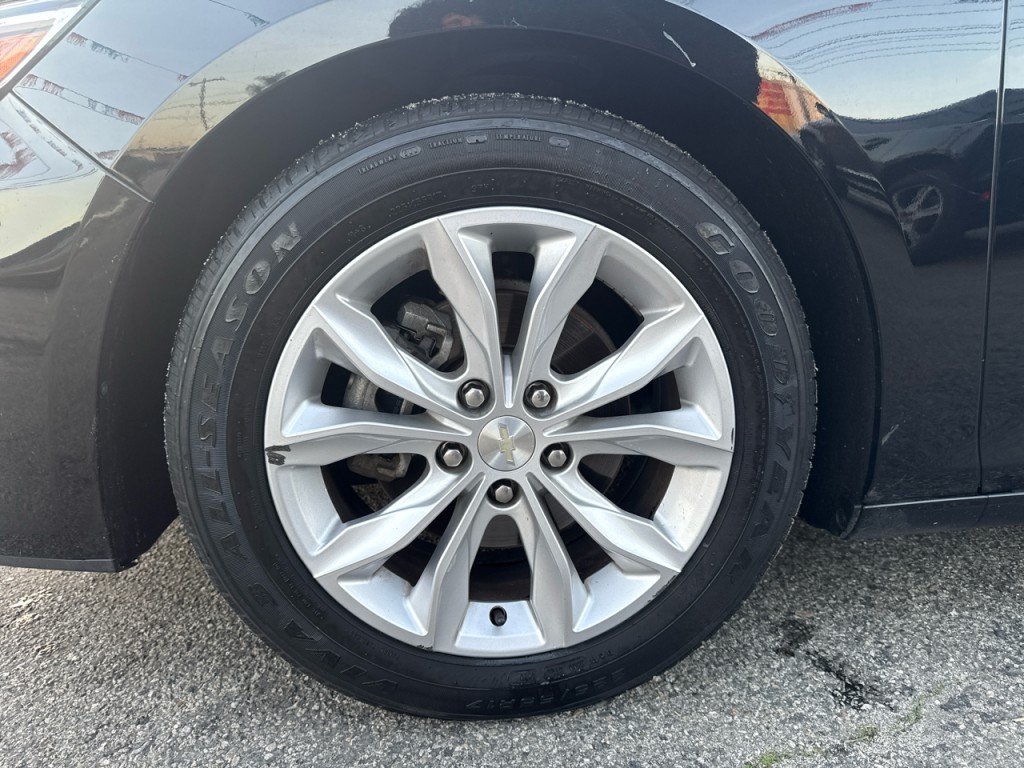 2019 Chevrolet Malibu Image 11