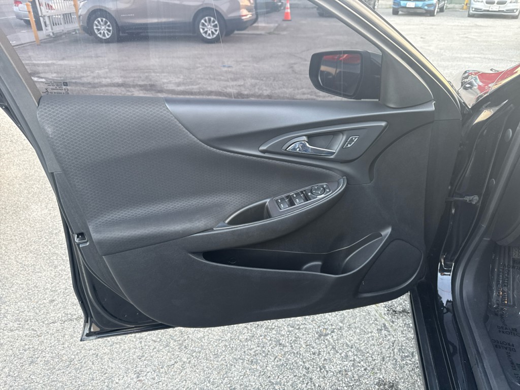 2019 Chevrolet Malibu Image 20