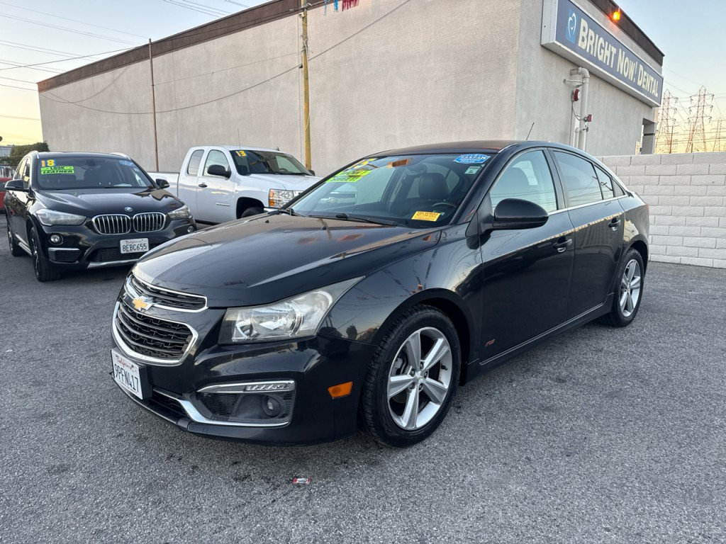 2015 Chevrolet Cruze Image 3