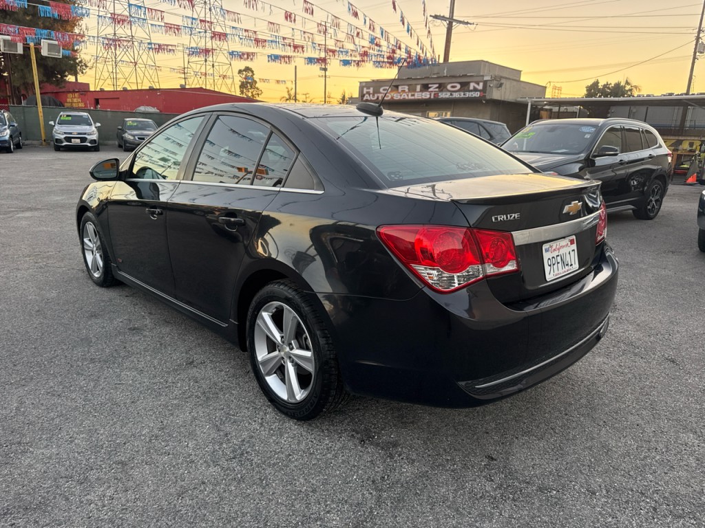 2015 Chevrolet Cruze Image 4