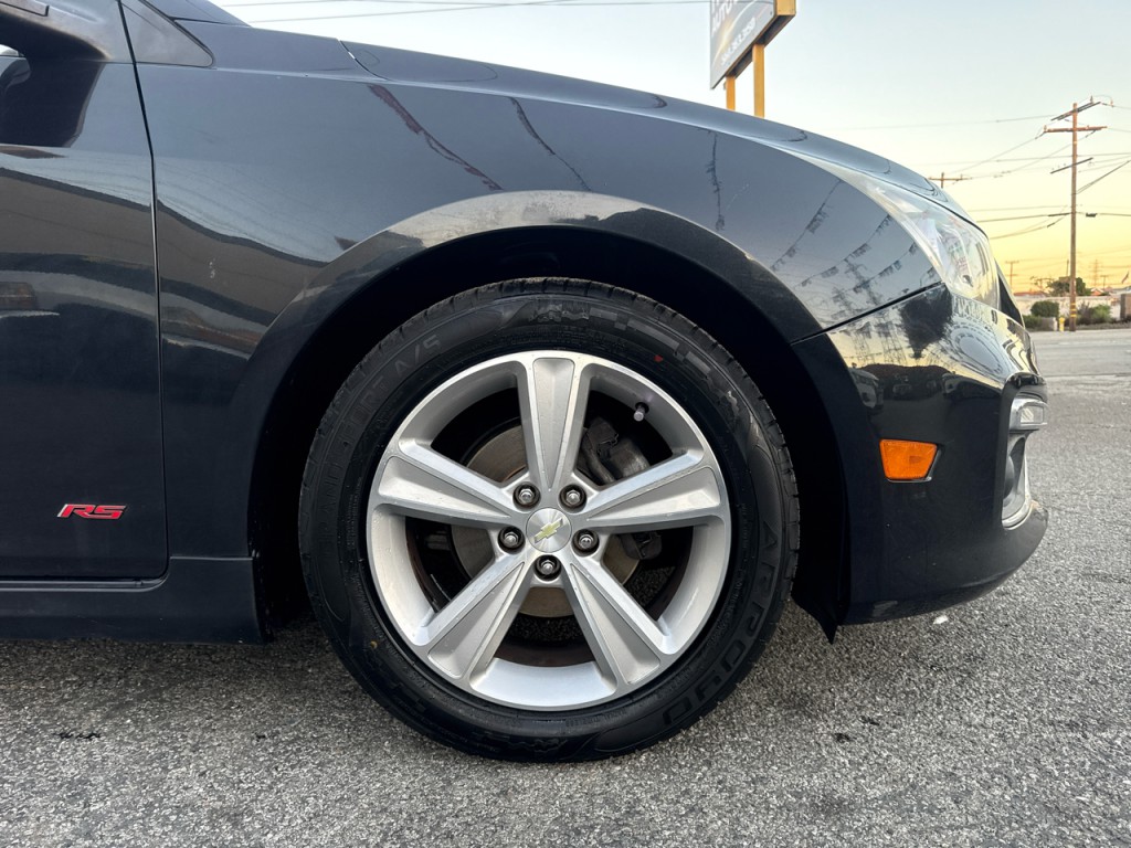 2015 Chevrolet Cruze Image 8