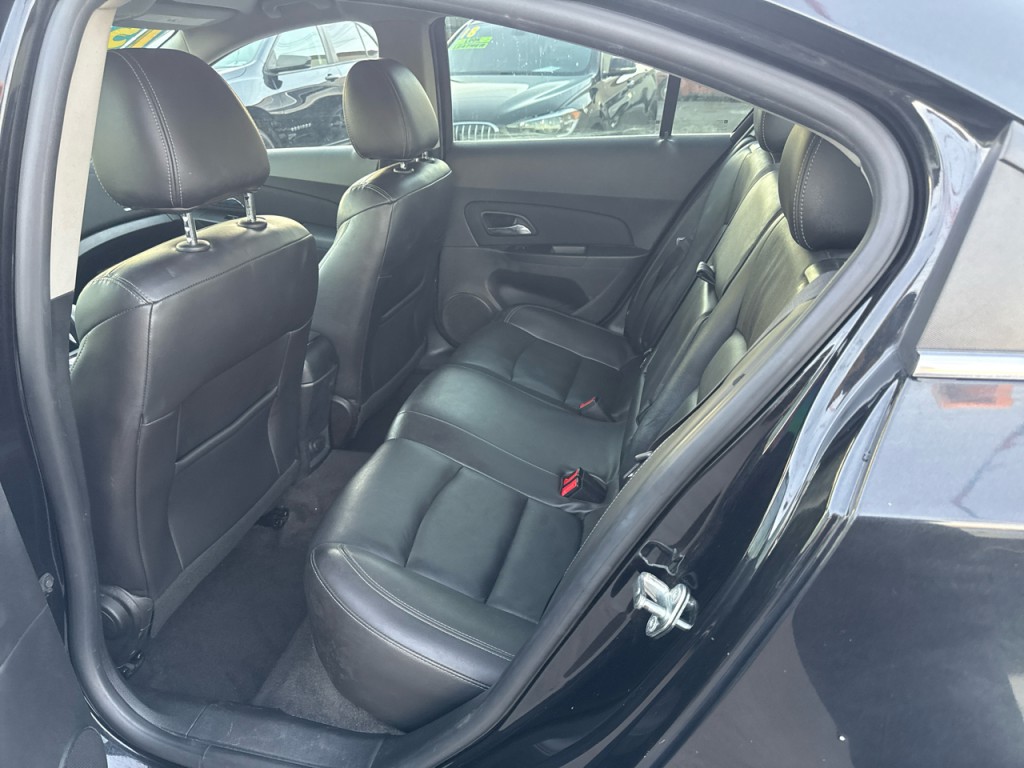 2015 Chevrolet Cruze Image 19