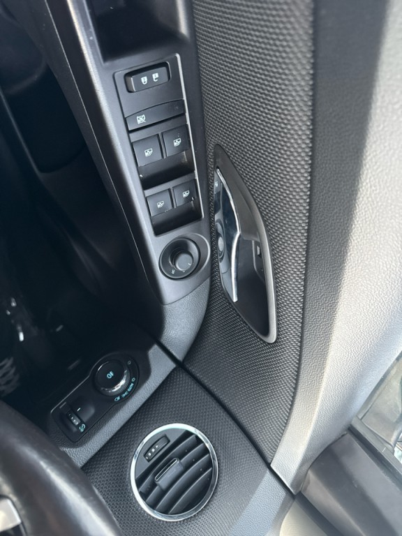 2015 Chevrolet Cruze Image 28