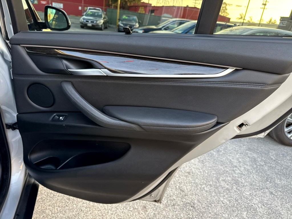 2016 BMW X5 Image 14