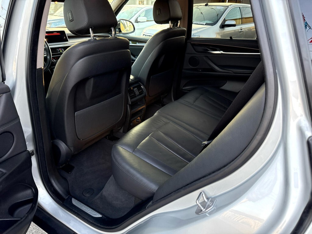 2016 BMW X5 Image 19