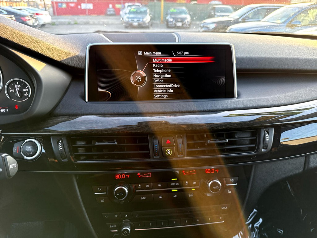 2016 BMW X5 Image 26