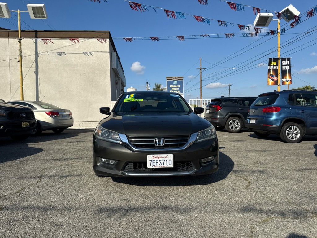 2013 Honda Accord Image 2