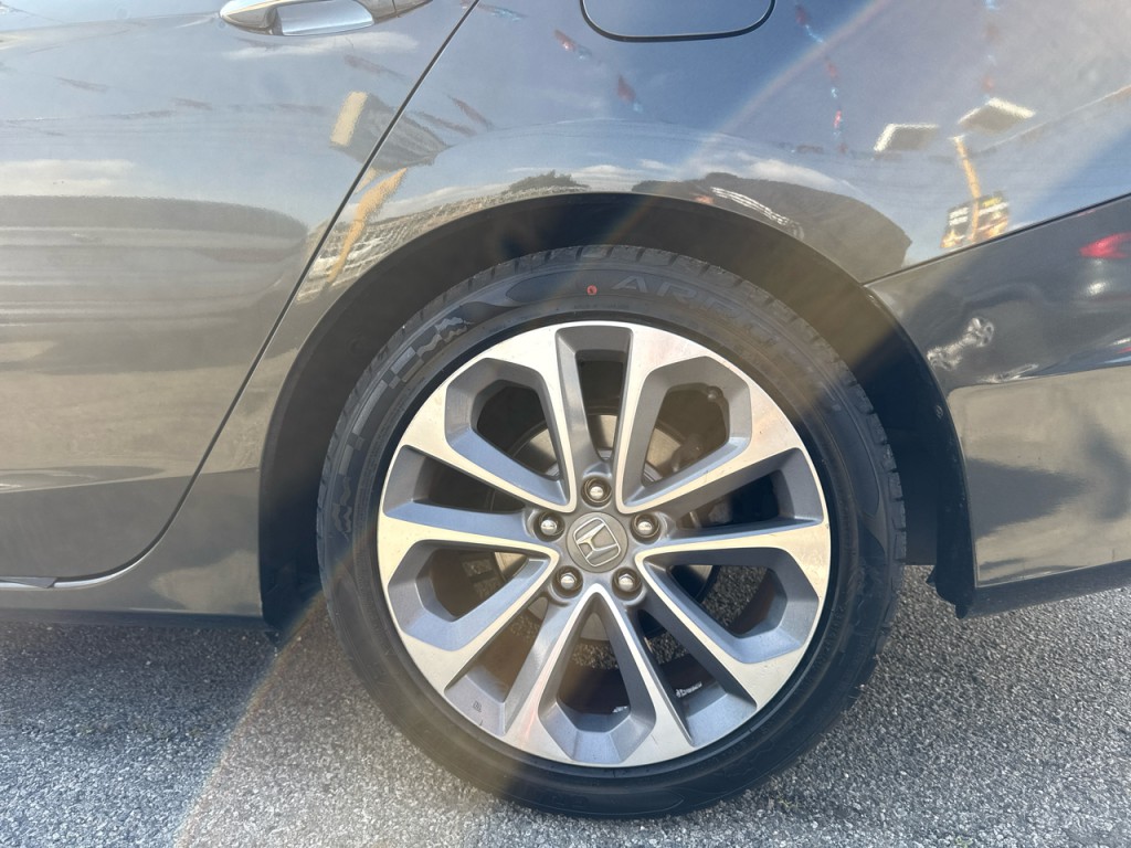 2013 Honda Accord Image 10