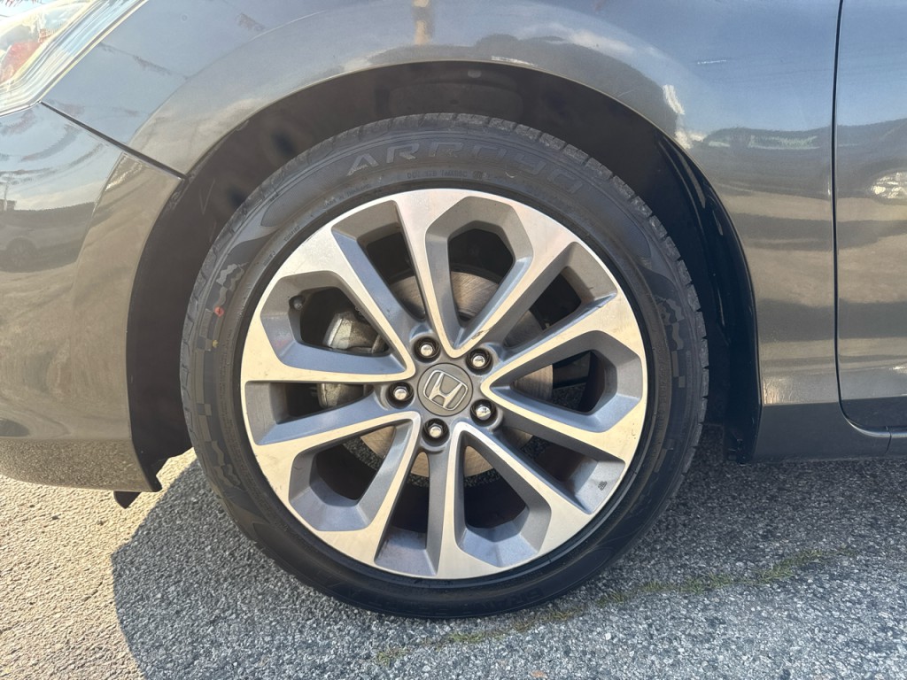 2013 Honda Accord Image 11