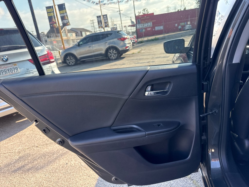 2013 Honda Accord Image 18