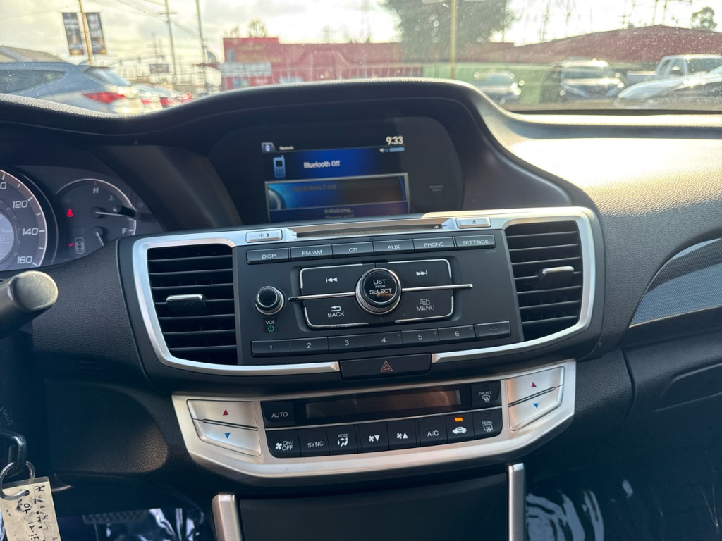 2013 Honda Accord Image 24