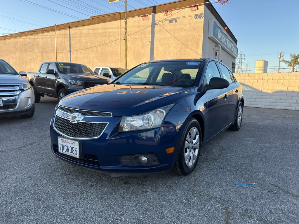 2013 Chevrolet Cruze Image 3