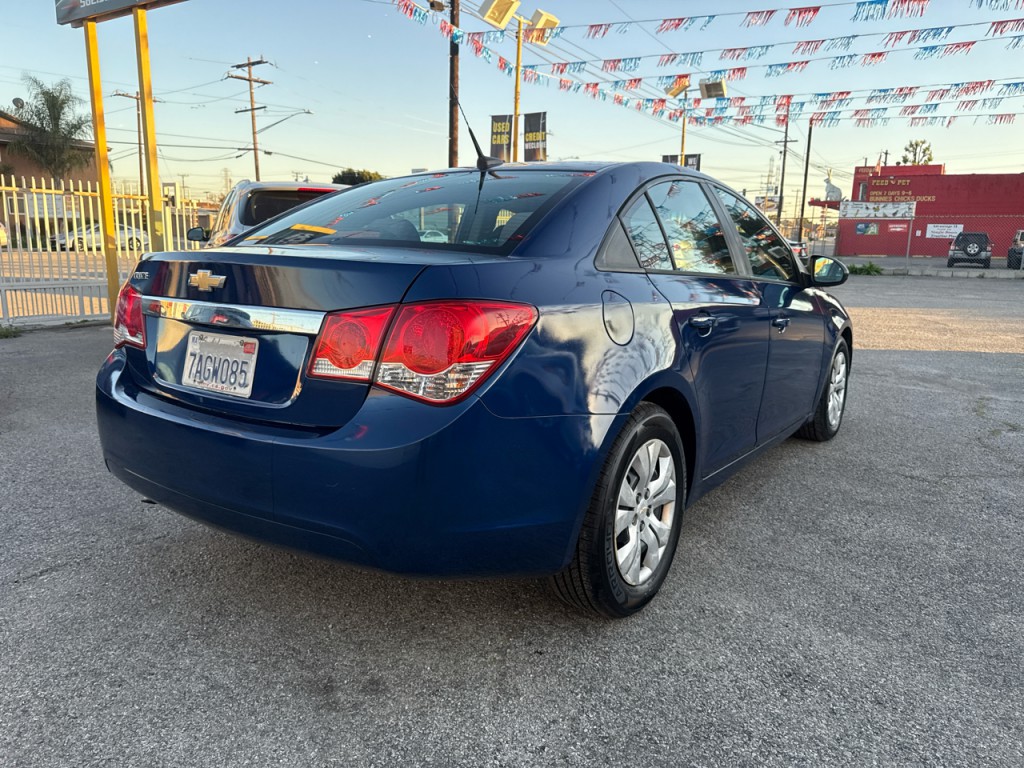 2013 Chevrolet Cruze Image 6
