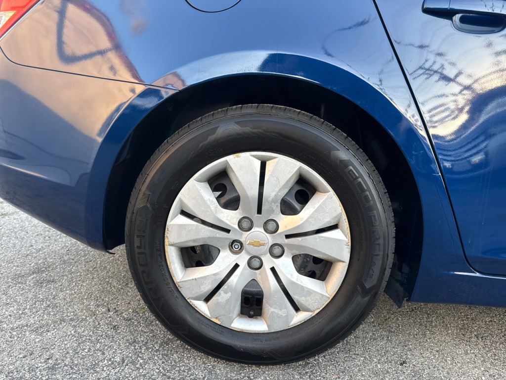 2013 Chevrolet Cruze Image 9