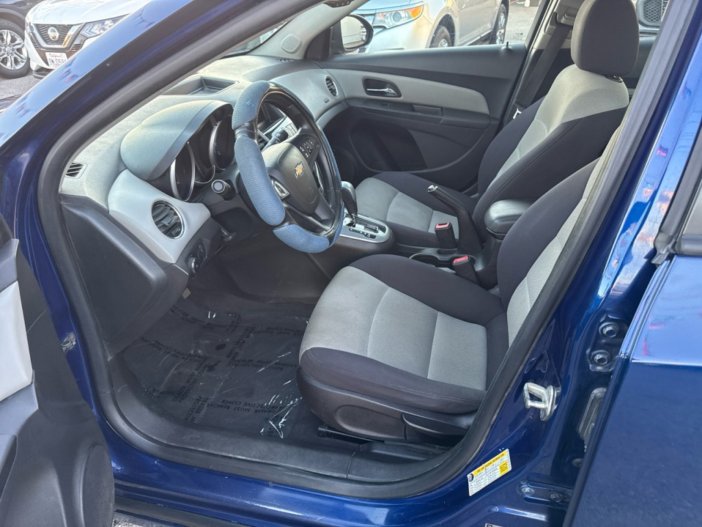 2013 Chevrolet Cruze Image 22