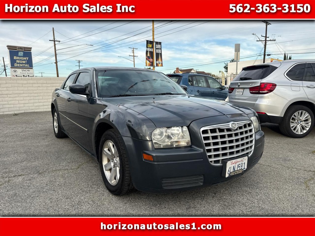 2007 Chrysler 300 Image 1