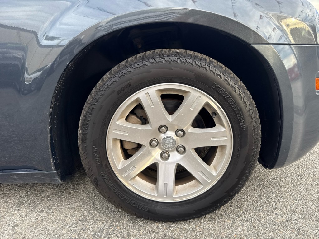 2007 Chrysler 300 Image 8