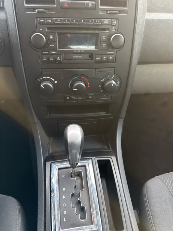 2007 Chrysler 300 Image 23