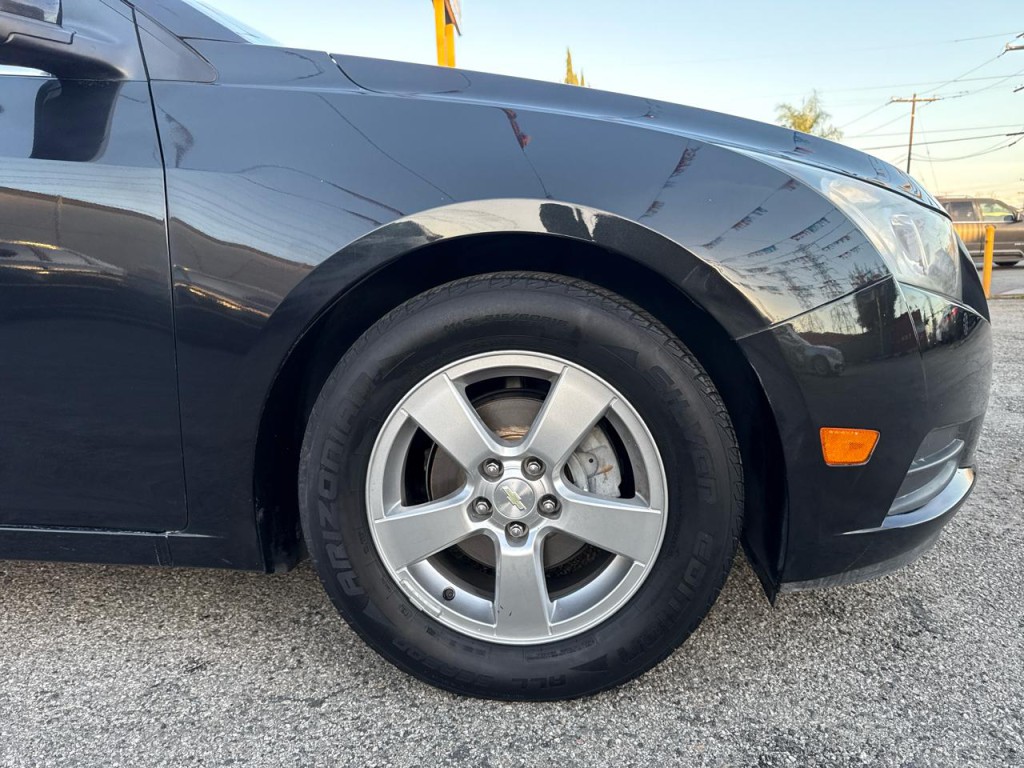 2014 Chevrolet Cruze Image 8