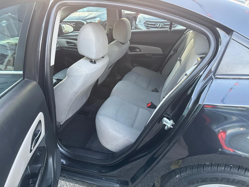 2014 Chevrolet Cruze Image 19