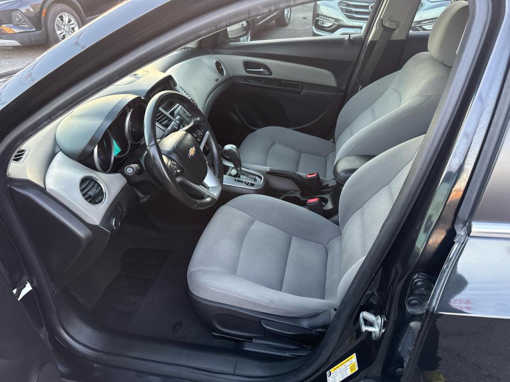 2014 Chevrolet Cruze Image 22