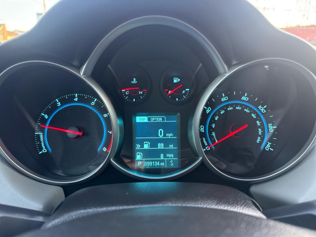 2014 Chevrolet Cruze Image 28