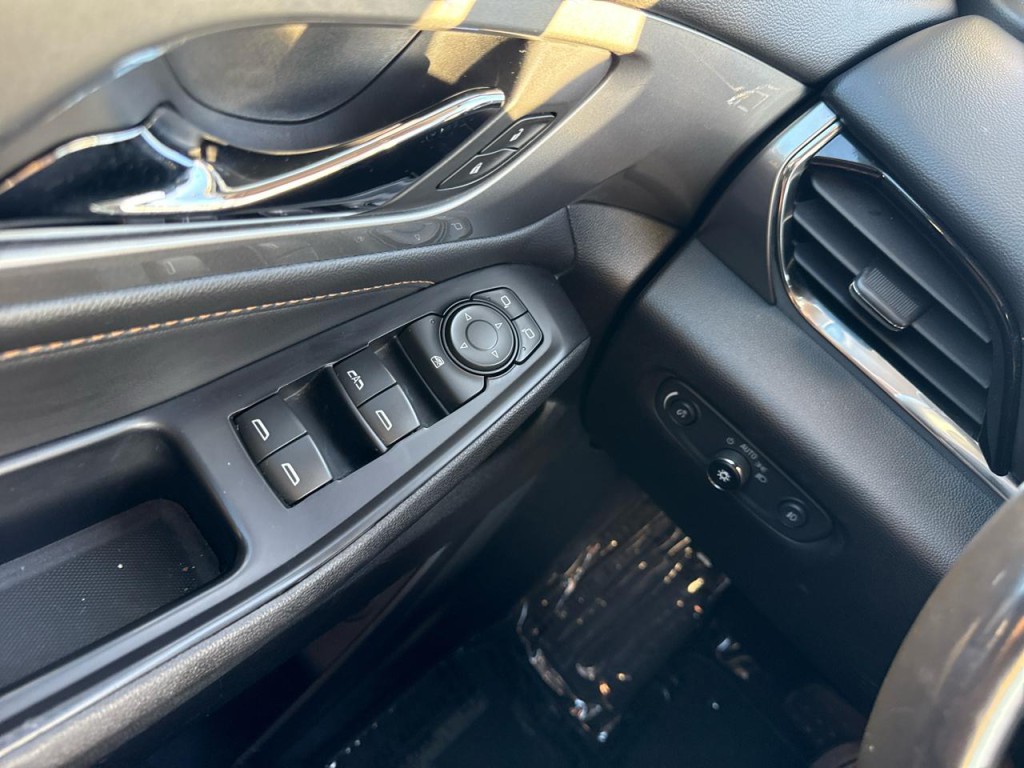 2018 Chevrolet Traverse Image 30