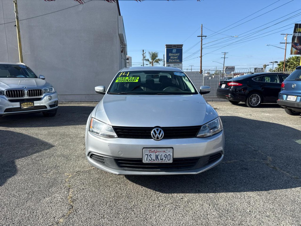 2014 Volkswagen Jetta Image 2