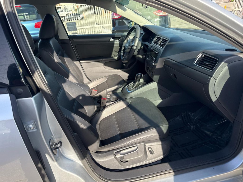 2014 Volkswagen Jetta Image 13