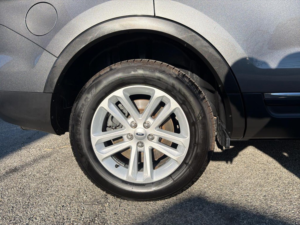 2014 Ford Explorer Image 9