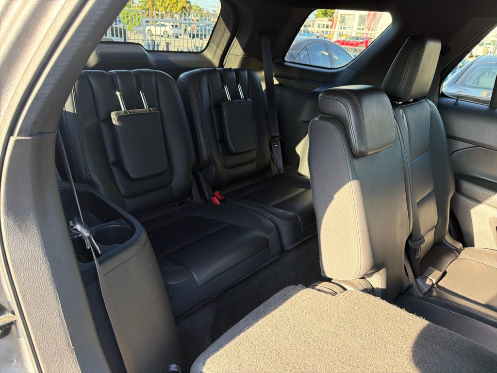 2014 Ford Explorer Image 16