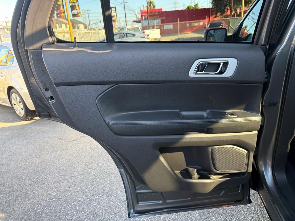 2014 Ford Explorer Image 19