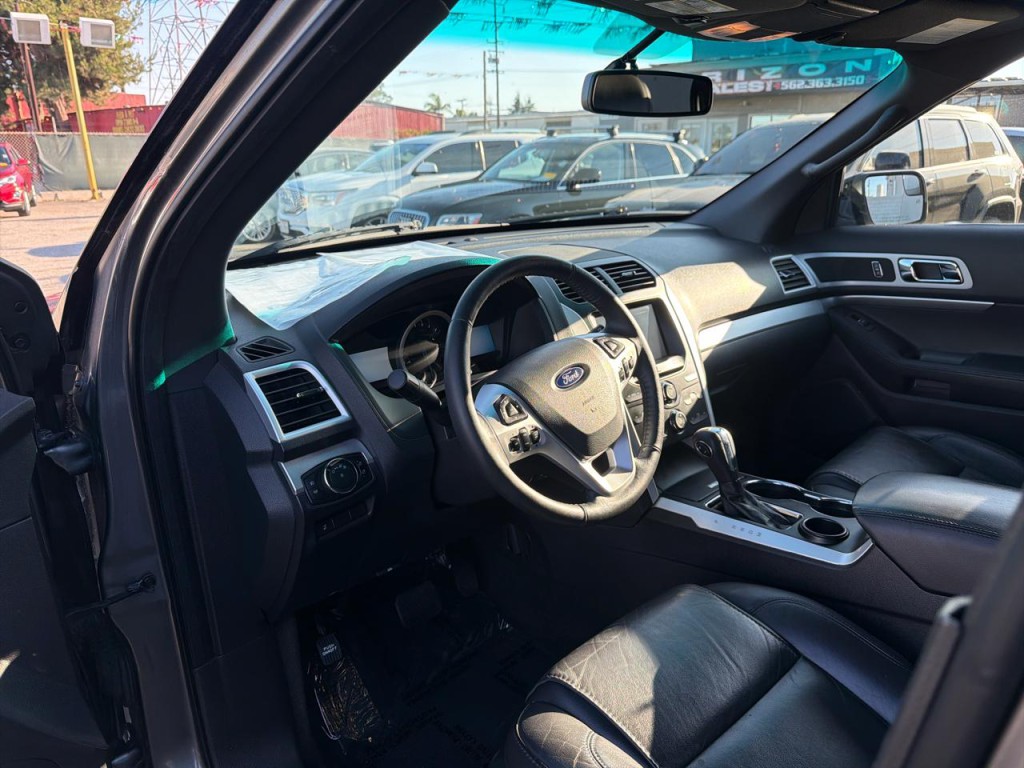 2014 Ford Explorer Image 22