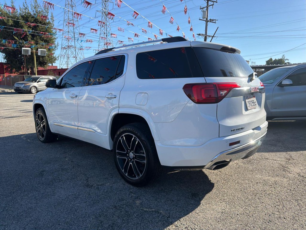2019 GMC Acadia Image 4