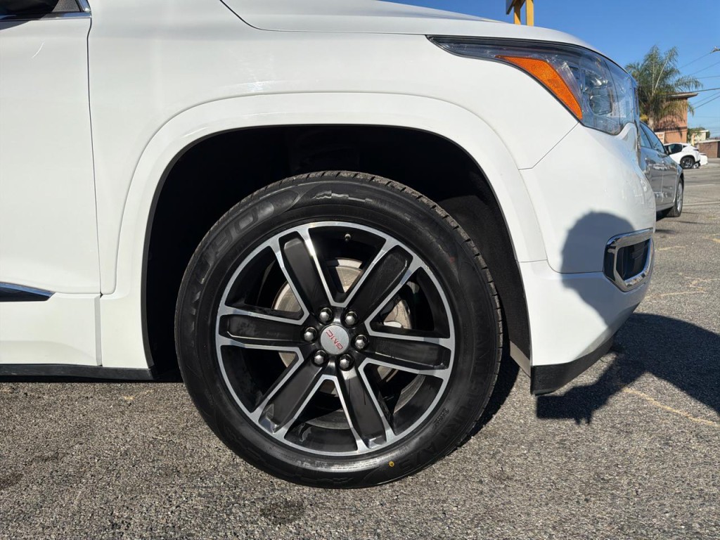 2019 GMC Acadia Image 8