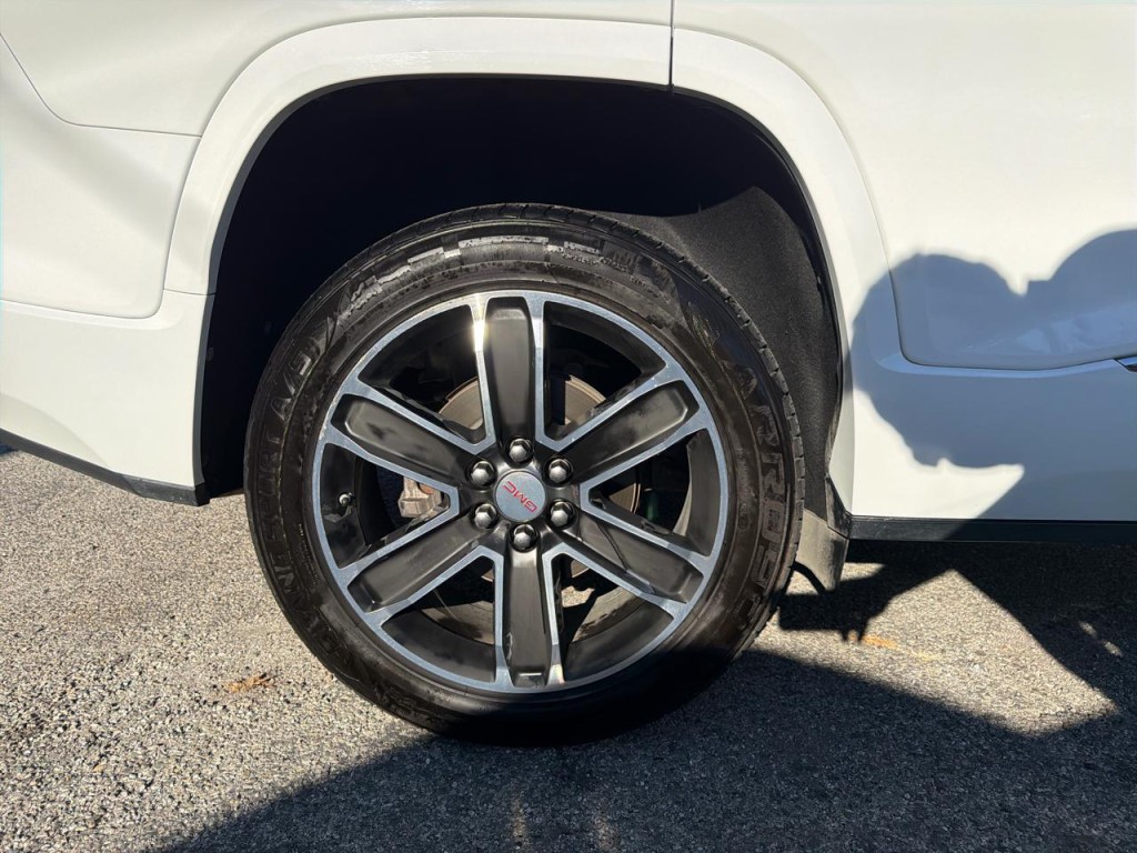 2019 GMC Acadia Image 9
