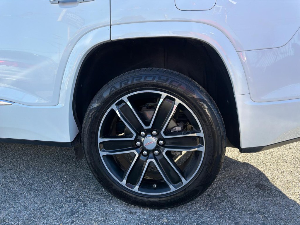 2019 GMC Acadia Image 10