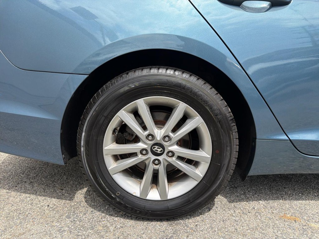 2016 Hyundai Sonata Image 9