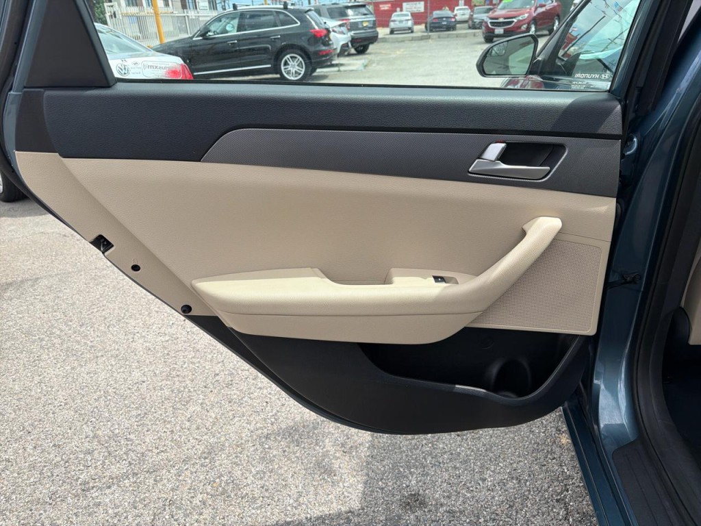 2016 Hyundai Sonata Image 18