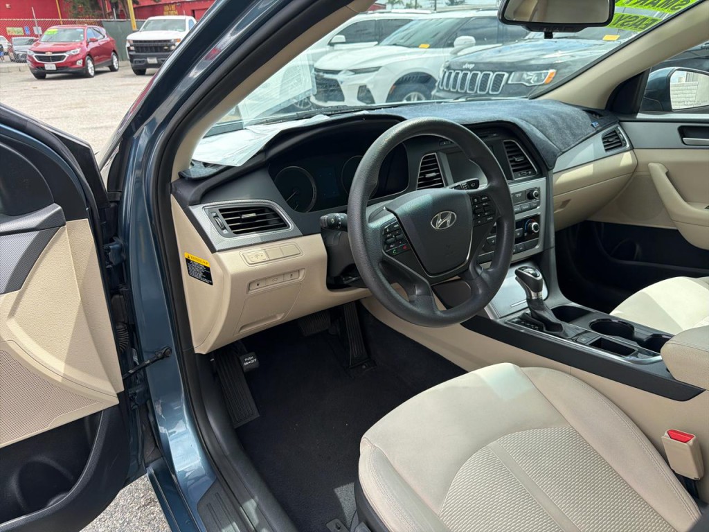 2016 Hyundai Sonata Image 21