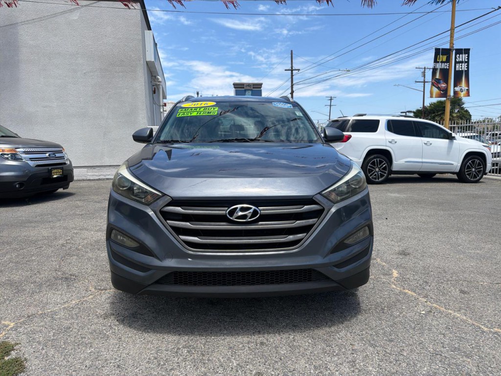 2016 Hyundai Tucson Image 2
