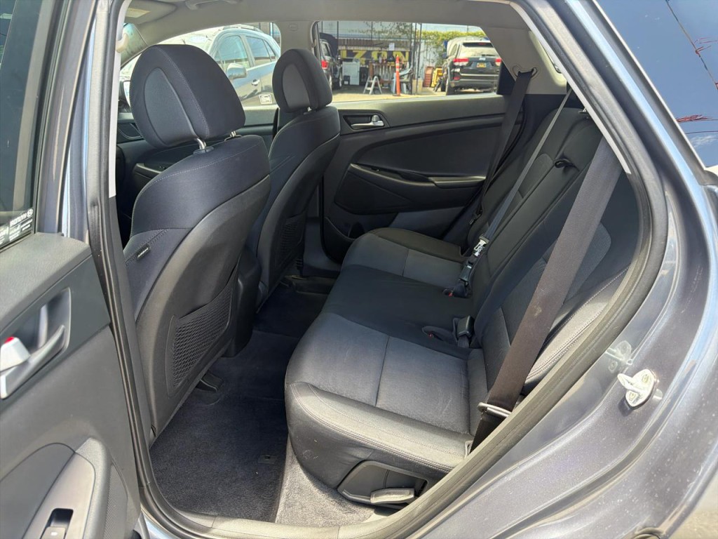 2016 Hyundai Tucson Image 19