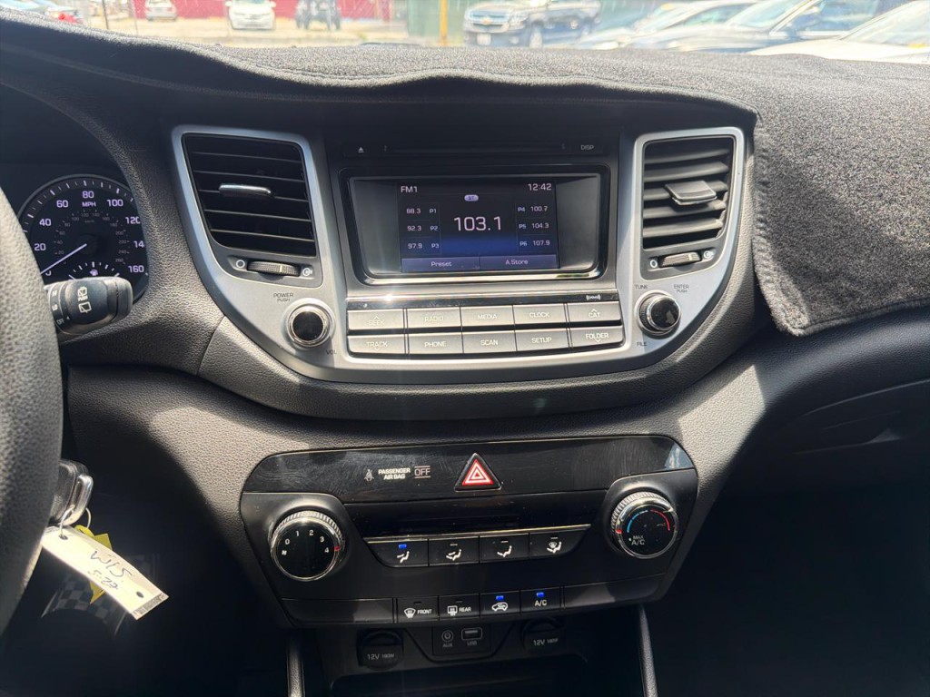 2016 Hyundai Tucson Image 24